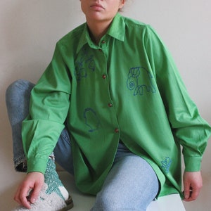 Hand embroidered Moroccan green shirt image 4