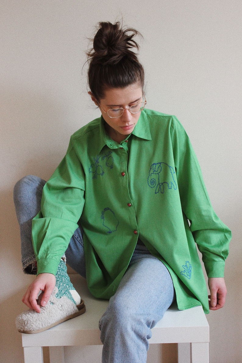 Hand embroidered Moroccan green shirt image 8