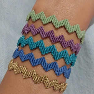 Zigzag Macrame Bracelet