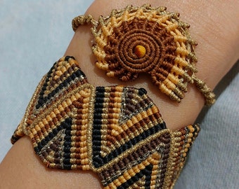 Boho Macrame Seashell Bracelet, Adjustable Agate Stone