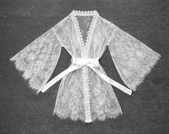 Witch Sleeves, White Lace Robe, Bridal Getting Ready Kimono, Wedding Honeymoon Robe