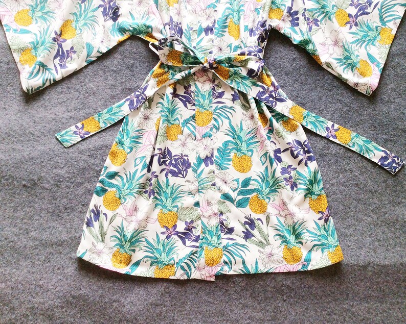 Green Pineapple Print Women's Robe main image 1