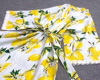 Zitronen-Druck-Baumwollgewand: Brautparty-Spitzenbesatz Kimono