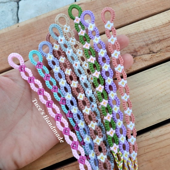 Flower Chain Bracelet, Flowers Chain Bracelet, Colorful Flower Chain  Handmade Friendship Bracelet, Friendship Bracelet, Flower Bracelet 