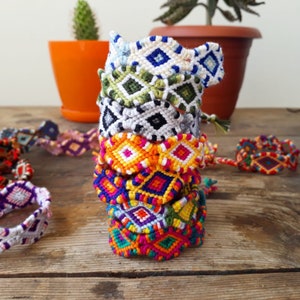Woven Friendship Bracelet, Friendship Bracelet, Pastel Bracelet, Nepal Bracelet, Seaside Bracelet, Ethnic Bracelet, Vintage, Woven