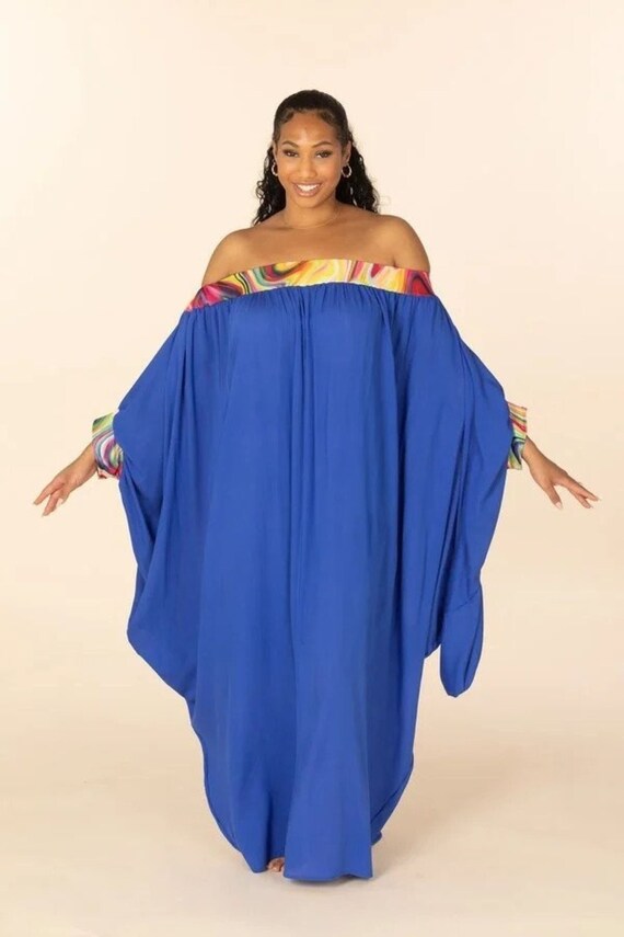 Off the Shoulders Maxi Dress With 