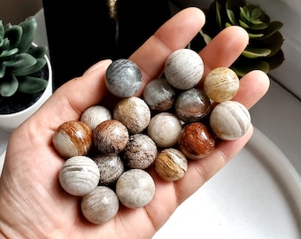 1000 Layers Mini Spheres, Lodolite Mini Balls, Marble-Size Garden Quartz Sphere, Mini Crystal Balls, Crystal Healing, Pocket Stones