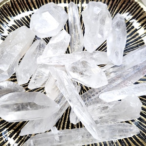 LOTS of Raw Quartz Sticks, Quartz Stone With Clarity, Mixed Size Clear Quartz Points, Crystal Grid Stone Supply, Raw Crystal Energy