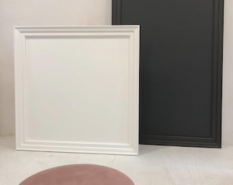 Handgemaakt wit magnetisch displaybord - grenenhouten lijst (90 x 90 cm)