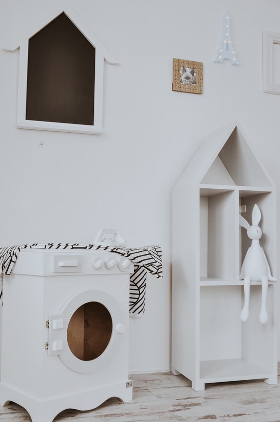 Machine à laver en bois de style rétro pour enfants, machine à laver avec  planche à repasser et fer à repasser fait à la main, jouet unique et  durable. -  France