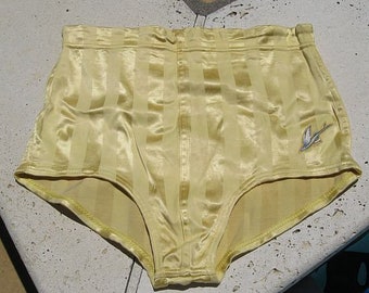 Vintage early 1950s Catalina Mens Yellow Satin Stripe Swimsuit 36