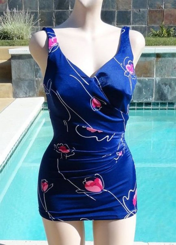 Vintage early 70s Roxanne Navy Floral Swimsuit Ba… - image 5