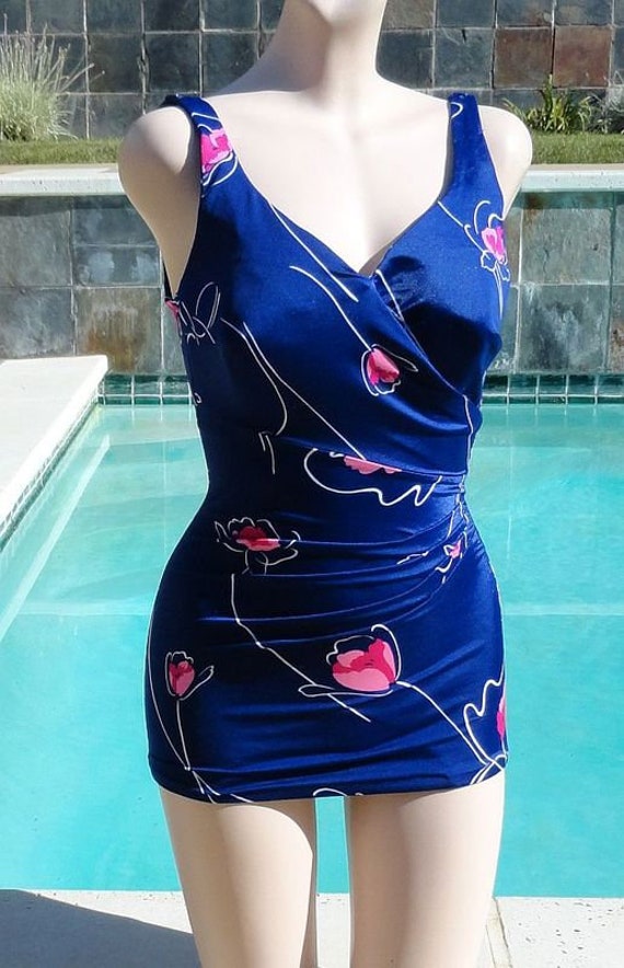 Vintage early 70s Roxanne Navy Floral Swimsuit Ba… - image 1