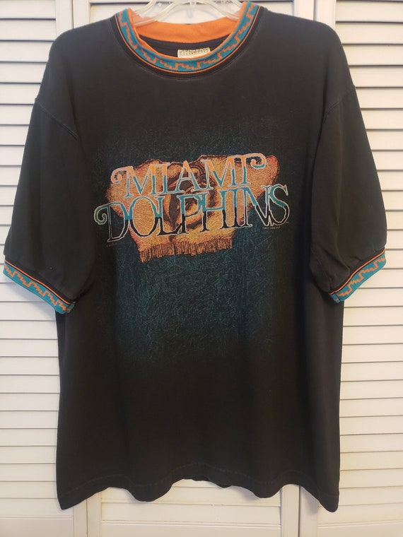 grey miami dolphins t shirt