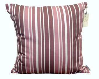 Striped cotton cushion cover 50 x 50 cm printed by the artist Seda Porrini. Cocooning decoration cushion. Perfect for your interiors.