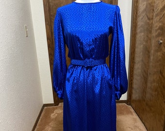 Size 6 Blue Polka Dot Silky Dress