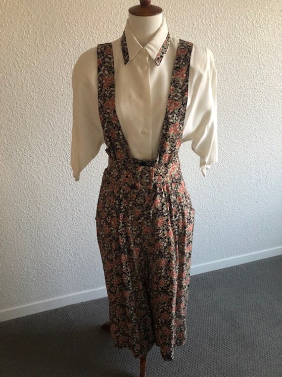 Size 10 Split Skirt Floral Jumper