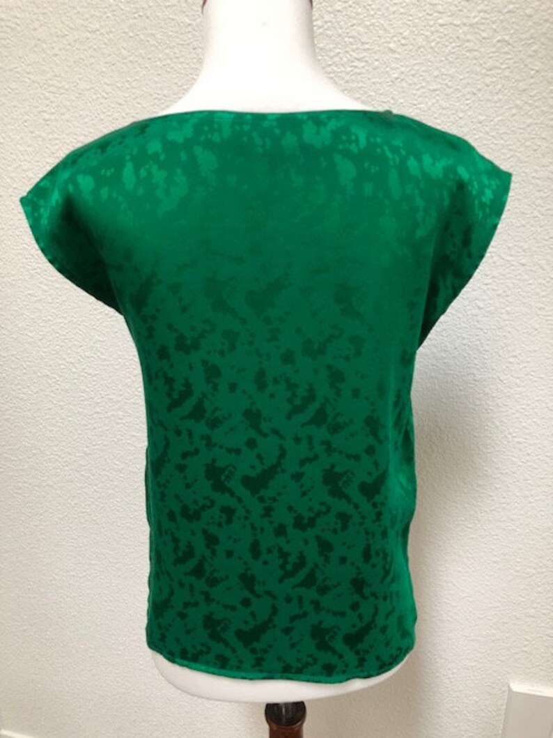 Size XS Emerald Green 100/% Silk Blouse