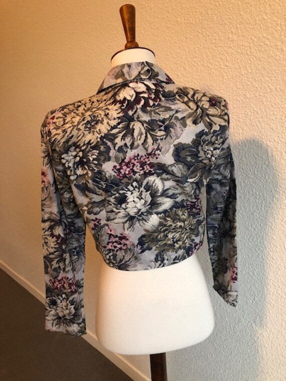Size Small Floral Jacket - image 4