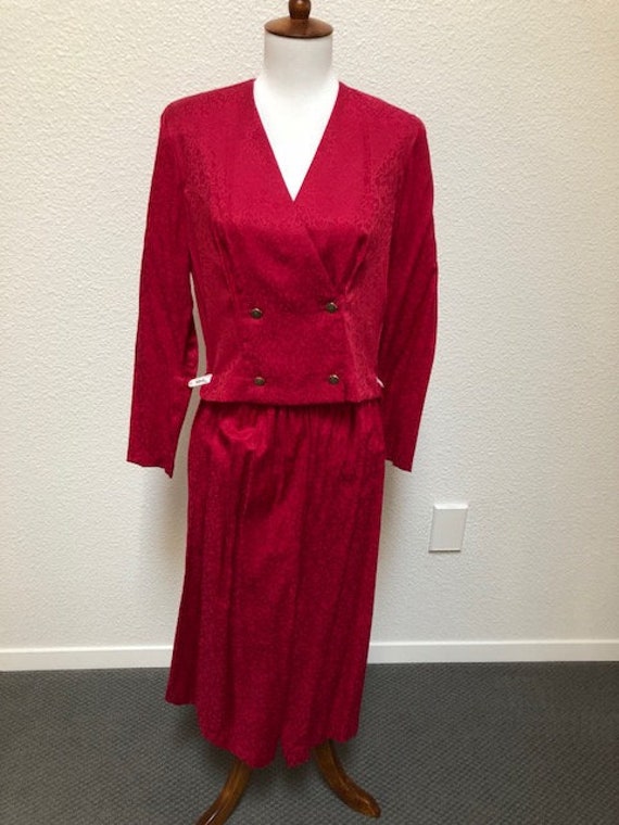 Size 8P Red Jacket/Split Skirt (Gaucho)