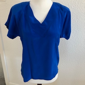 Size 4 Electric Blue 100% Silk Blouse