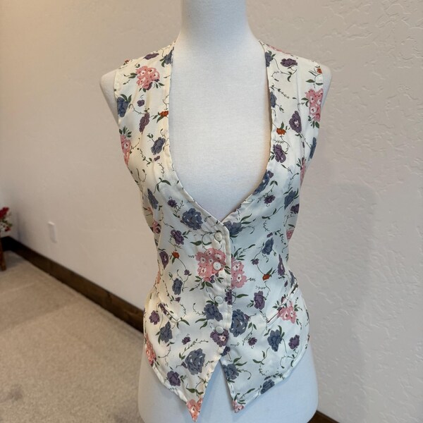 Chaleco blanco con estampado floral talla S