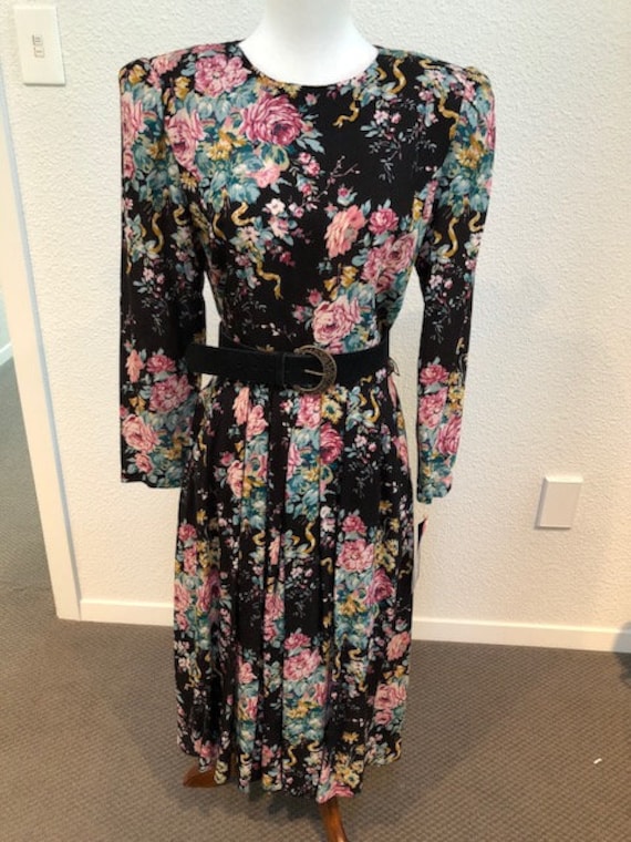 petite black floral dress
