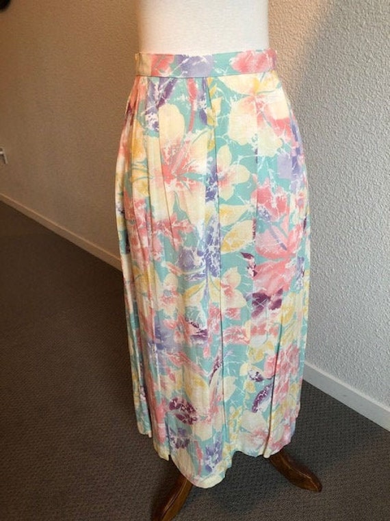 Size 7/8 Pastel Floral Skirt