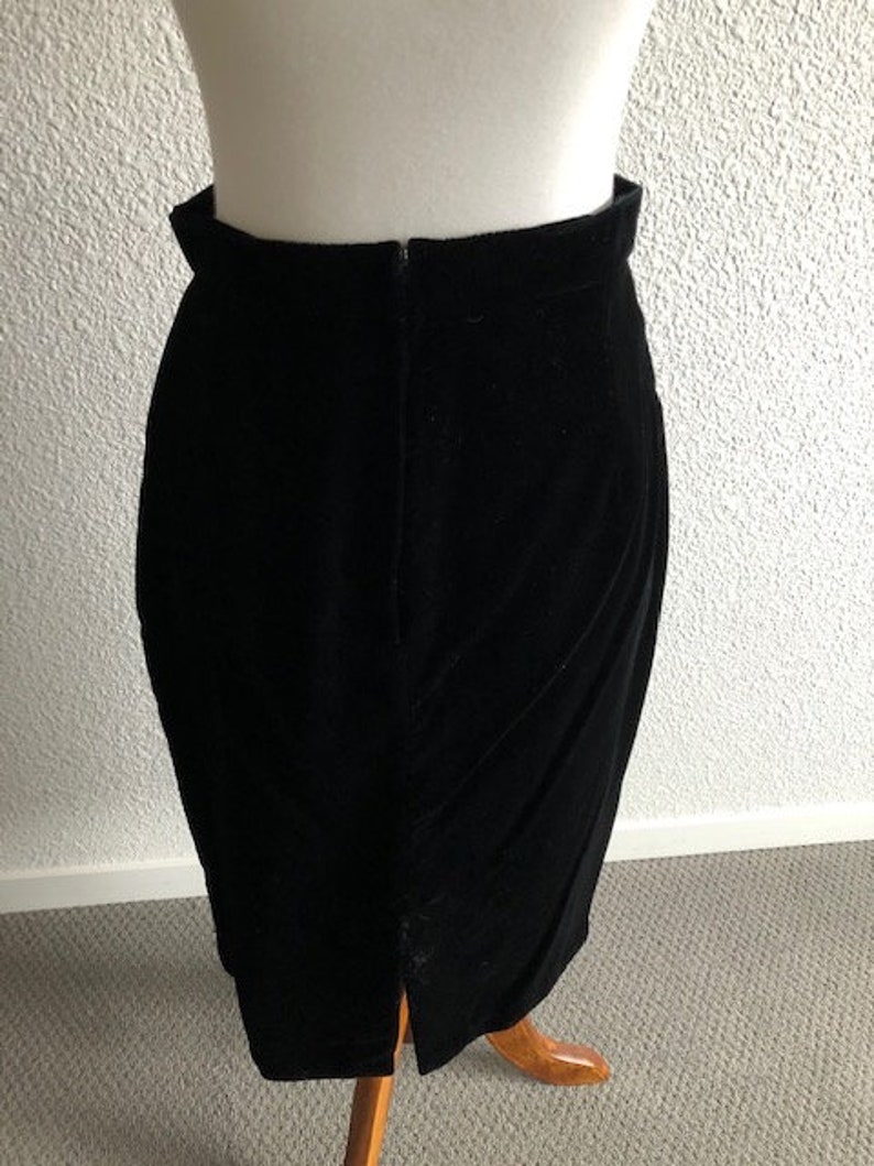 Size 1112 Black Velvet Skirt