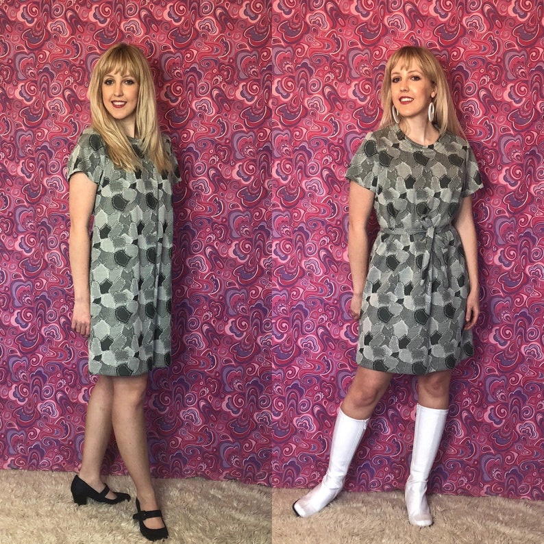 Vintage 60\u2019s Green Mini Shift Dress Abstract Mod Print w Belt Size ML