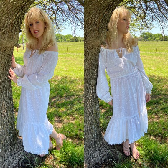 Vintage 70’s White Hippie Midi Off-the-Shoulder C… - image 3