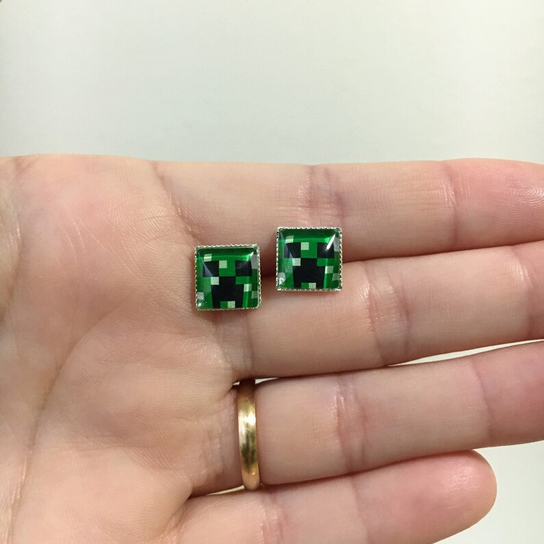 Gold creeper earrings Clearance