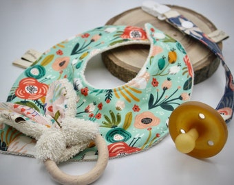 Baby birth box with rabbit rattle, pacifier clip and organic bandana bib