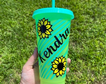 Customized Sunflower Green Striped Color Changing Cup