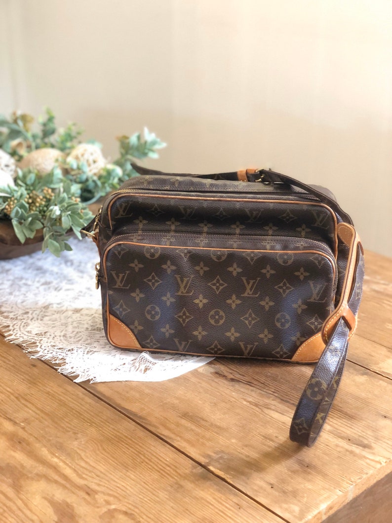 nile handbag