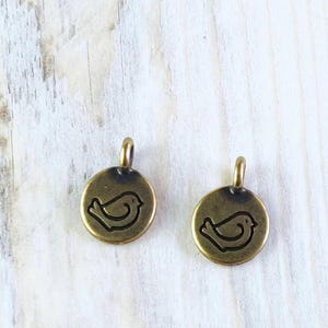 Dijes de pájaros gordos, latón, TierraCast, fabricación de joyas, suministros para manualidades, dijes de animales, material para abalorios, suministros para joyería, dije de pájaro