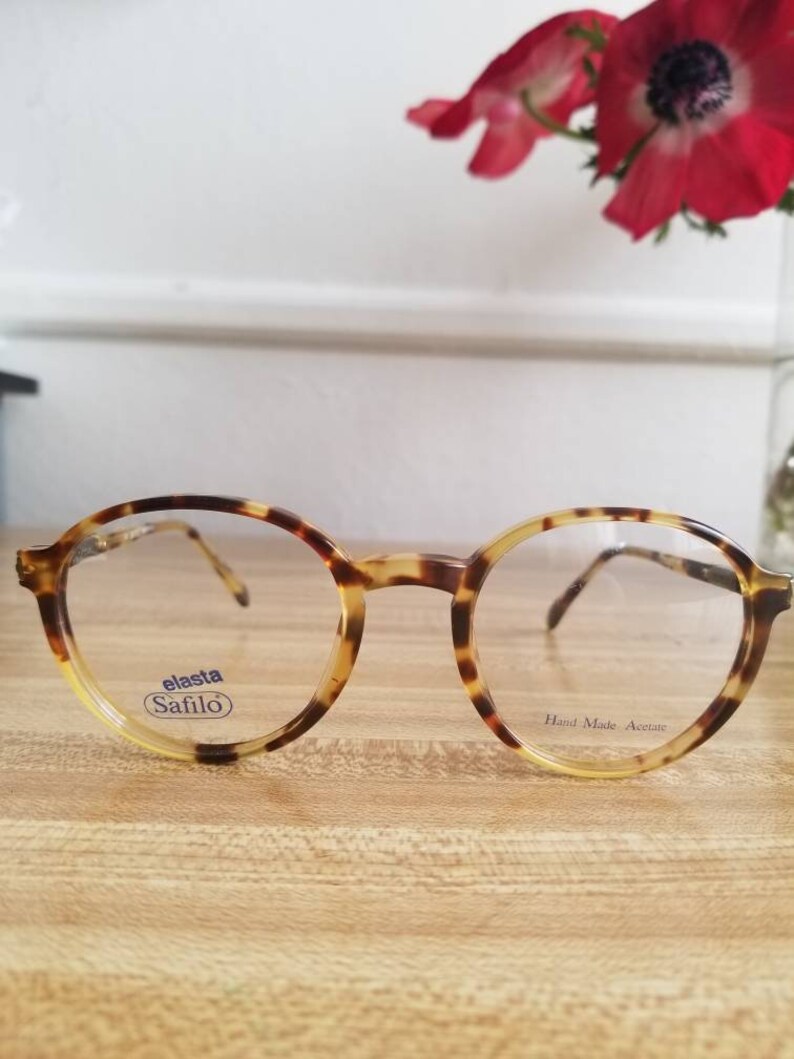 very light sunglasses