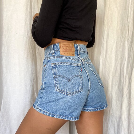 Vintage Medium Wash Levi’s 512 Shorts 24 23 Waist