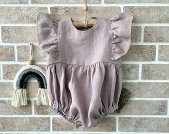 Tutina in lino per neonati: tutina con volant, completo primaverile neutro