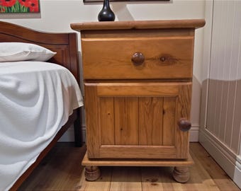 Solid Pine Country Bedside Table Cabinet Vintage Bedside Cupboard 1980
