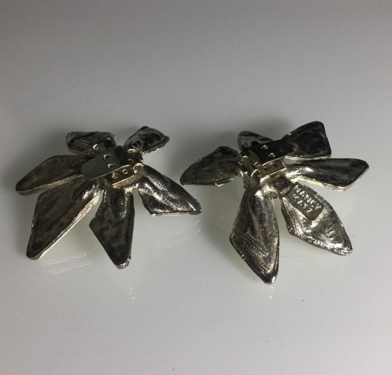 Vintage Nancy Katz Shoe Clips with Bluette Shoe Clips Made in France Poinsettia Clips Enamel Shoe Clips White Shoe Clips Floral Shoe Clips