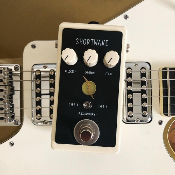 SHORTWAVE: Lo-fi Radio and Wire Recorder Emulation Guitar Effects Pedal