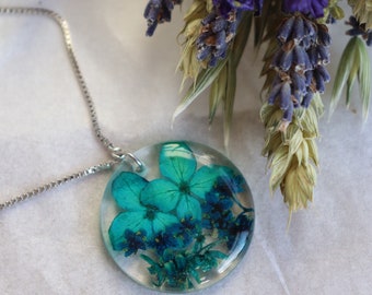 Pressed Flower Resin Pendant: Botanical Snake Chain Necklace