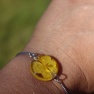 Yellow Hydrangea // Flower Bracelet // Botanical Jewellery // Adjustable Resin Bracelet //  Pressed Flower Bracelet / Yellow flower Bracelet