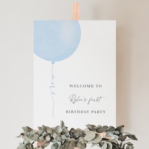 Pastel azul globo bebé 1er cumpleaños signo de bienvenida, bebé minimalista 1er cumpleaños signo de bienvenida, cartel de bienvenida azul bebé editable #YB1