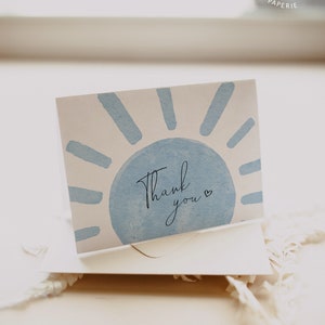 Tarjeta de agradecimiento del sol azul / Cumpleaños del sol / Aquí viene la ducha del sol / Primer viaje alrededor del sol / Plantilla totalmente editable #YS5