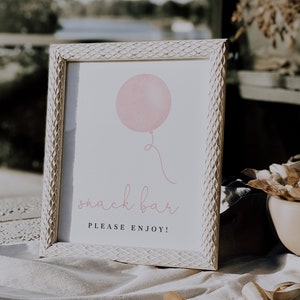 Vollständig bearbeitbare Pastellrosa-Babyparty-Tischschilder, rosa Geburtstagsparty-Tischschilder, bereit zu Pop, fügen Sie Ihren eigenen Text, Karten und Geschenke hinzu # YB2