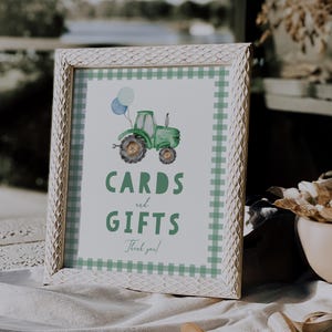 Placas de mesa editáveis de trator para meninos | Aniversário de trator para meninos | Placa de lembrancinhas de chá de bebê de trator | Adicione seu próprio texto | Cartões e presentes#BO4