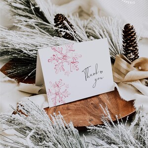 Biglietto di ringraziamento piegato modificabile con fiocco di neve per bambina / Biglietto di ringraziamento con fiocchi di neve rosa / Biglietto di ringraziamento per baby shower nel paese delle meraviglie invernali #WS1