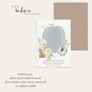 Puede incluir: Una calabaza azul claro con el texto "A Little Pumpkin Is On His Way" y las palabras "join us for a baby shower honoring Everly Anderson". La invitaci&oacute;n tiene un dise&ntilde;o floral de acuarela con acentos beige, blanco y marr&oacute;n. El texto "Saturday October 18 - 12:00 PM" est&aacute; en la parte inferior de la invitaci&oacute;n.